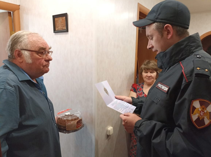 На Южном Урале росгвардейцы провели мероприятия, посвященные международному Дню пожилых людей