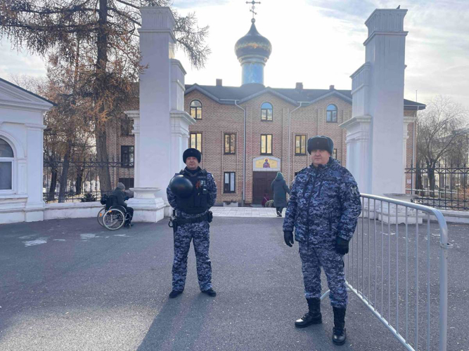 Росгвардейцы приняли участие в охране порядка при проведении праздничных мероприятий по всей Челябинской области
