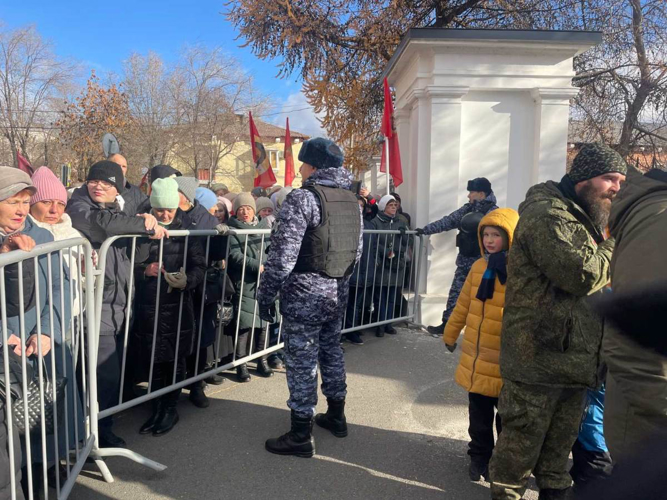 Росгвардейцы приняли участие в охране порядка при проведении праздничных мероприятий по всей Челябинской области