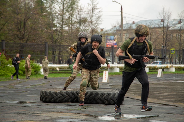«Полки Победы»: ежегодная военизированная эстафета прошла в Челябинске