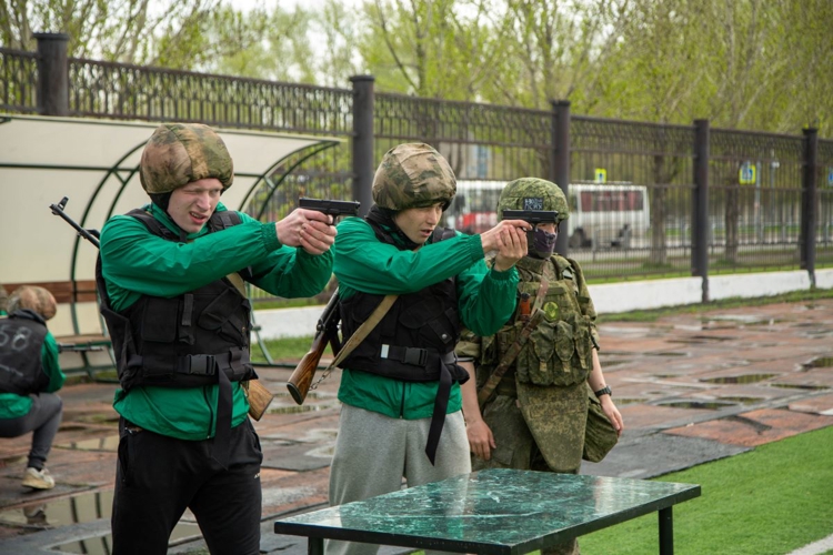 «Полки Победы»: ежегодная военизированная эстафета прошла в Челябинске