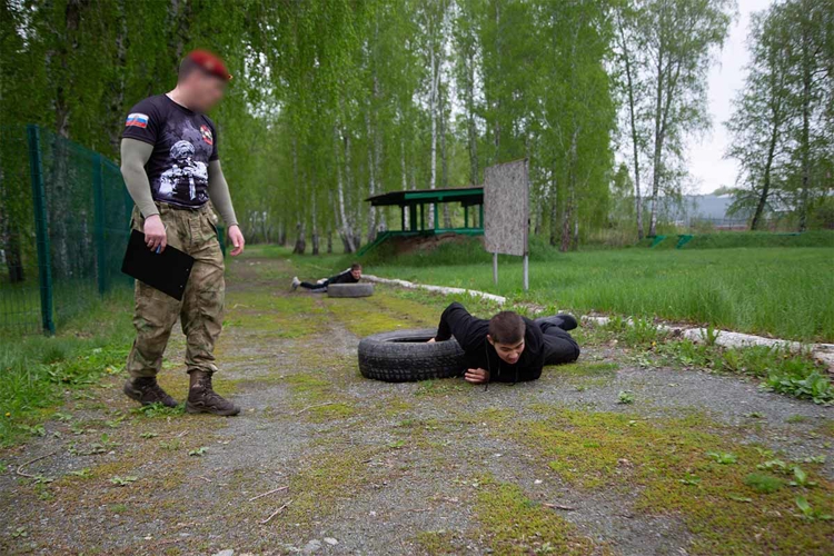 Спецназ Росгвардии провел военно-спортивный турнир для юных уральцев - участников всероссийского движения «Гвардейская смена»