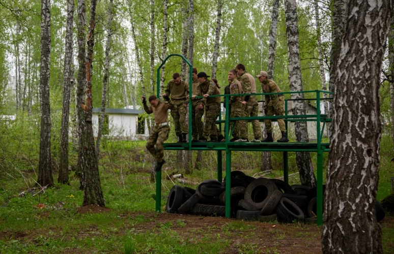 Спецназ Росгвардии провел военно-спортивный турнир для юных уральцев - участников всероссийского движения «Гвардейская смена»