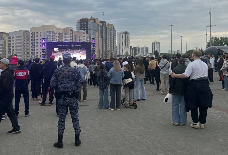 В Челябинске росгвардейцы обеспечили безопасность матча финальной серии Кубка Гагарина
