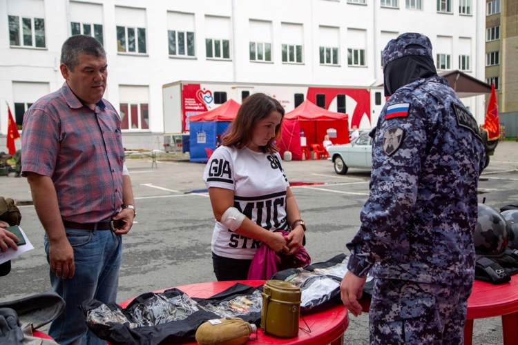 Росгвардейцы приняли участие во всероссийской патриотической акции «Код донора. Защитники Отечества»