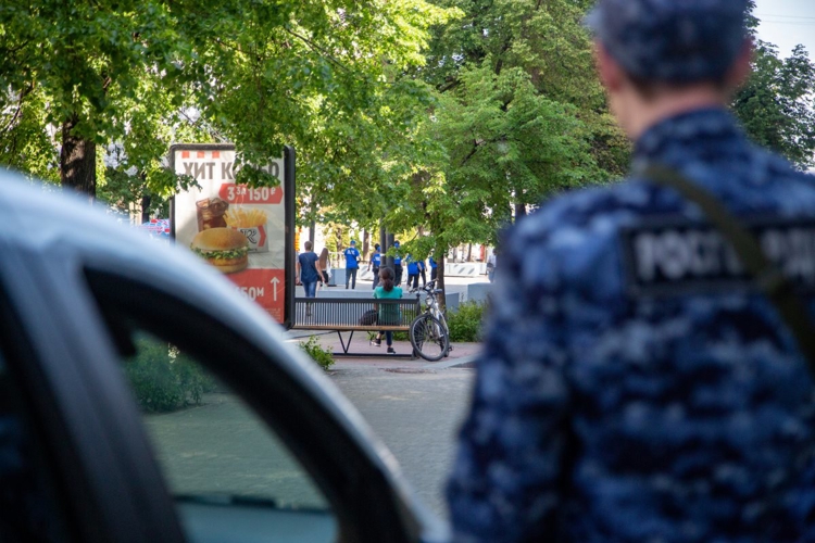 Росгвардейцы приняли участие в обеспечении безопасности Дня России на Южном Урале
