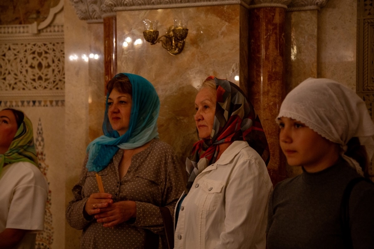 В Челябинске росгвардейцы посетили выставку в преддверии Дня Крещения Руси