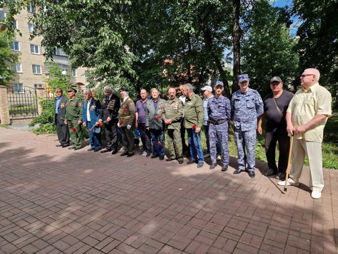 Росгвардейцы на Южном Урале почтили память ветеранов боевых действий