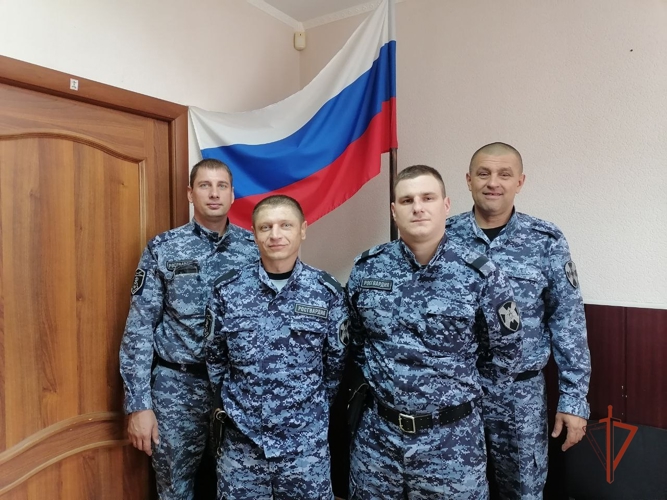 На Южном Урале росгвардейцы приняли участие  в патриотических мероприятиях, приуроченных к празднованию Дня российского флага 