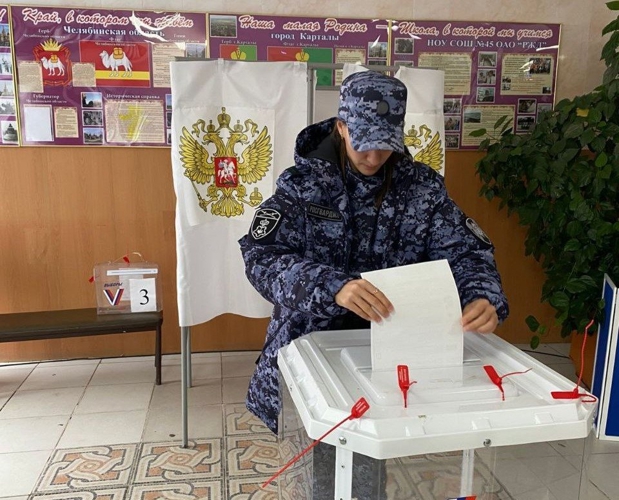 Росгвардейцы приняли участие в выборах на Южном Урале
