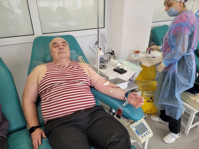 Челябинские росгвардейцы пополнили банк крови в рамках акции «От сердца к сердцу»