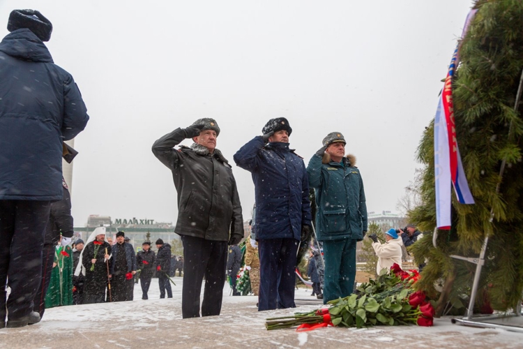Росгвардейцы почтили память погибших при исполнении служебного долга на Южном Урале