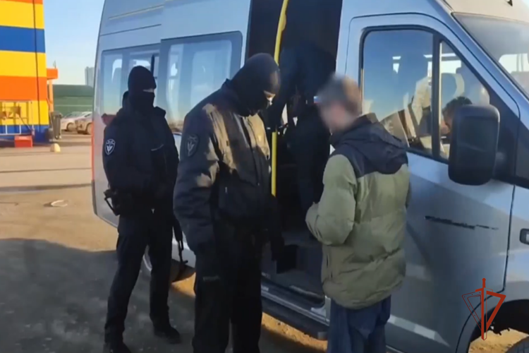 В Челябинской области при силовой поддержке Росгвардии прошел рейд по выявлению нарушений миграционного законодательства