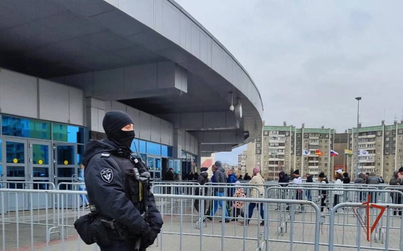 Росгвардейцы обеспечили безопасность матча КХЛ в Челябинске