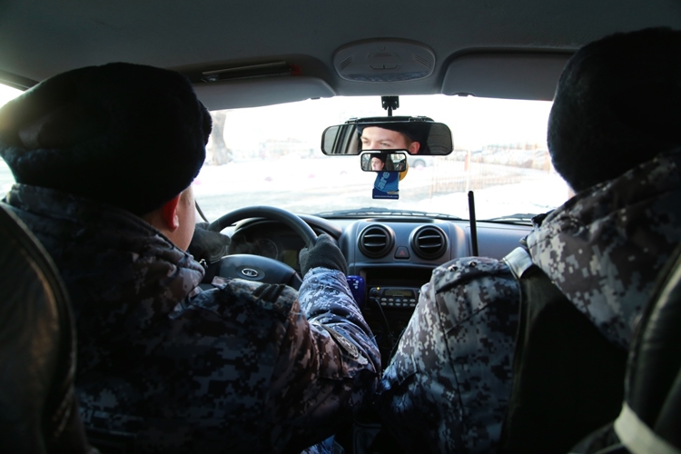 В Челябинске росгвардейцы задержали объявленного в розыск рецидивиста
