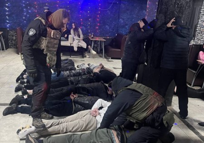 Сотрудники СОБР «Рифей» обеспечили проведение рейда в коркинском ночном клубе