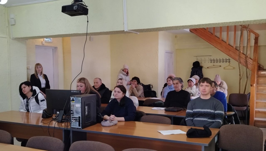 В Златоусте росгвардейцы приняли участие в ярмарке вакансий
