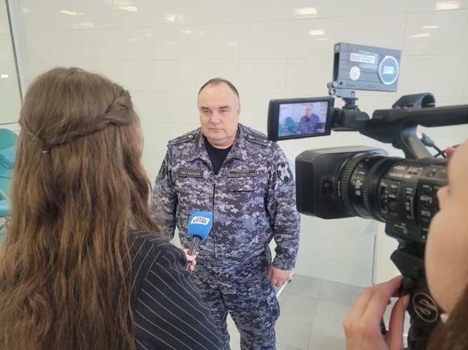 Росгвардеец рассказал о важности донорства в интервью телеканалу «ОТВ»