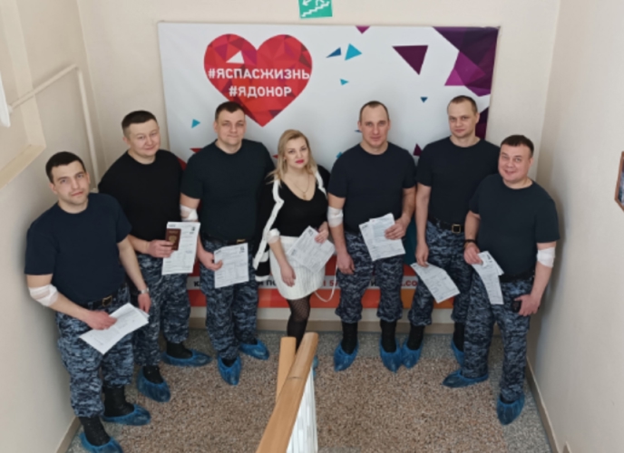 В Магнитогорске росгвардейцы поддержали донорскую акцию «От сердца к сердцу»
