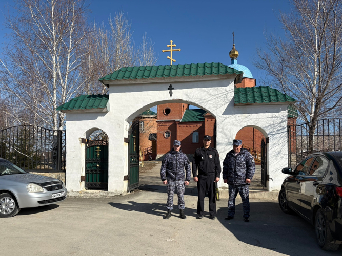 В Челябинской области росгвардейцы обеспечили правопорядок при проведении религиозных мероприятий в Вербное воскресенье