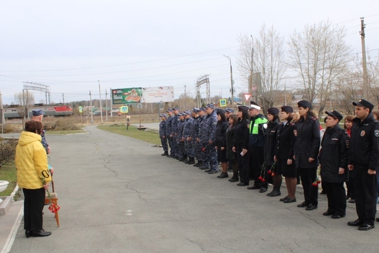 В Чебаркуле почтили память боевого товарища, погибшего при спасении утопающих