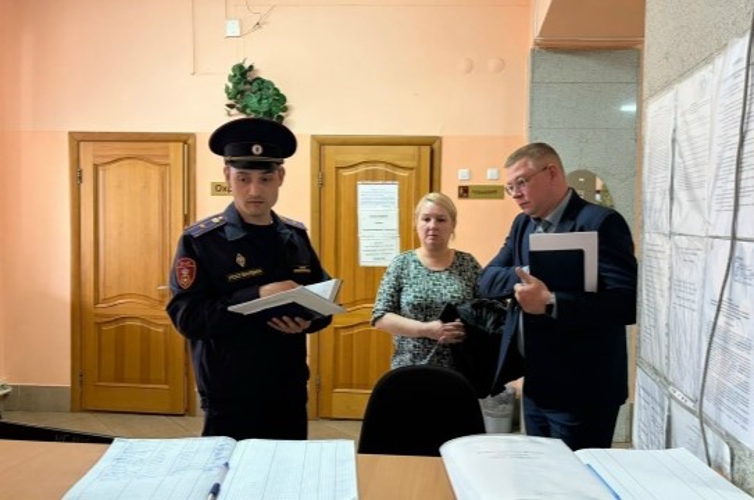 Росгвардейцы приняли участие во всероссийских антитеррористических учениях в школах Челябинской области