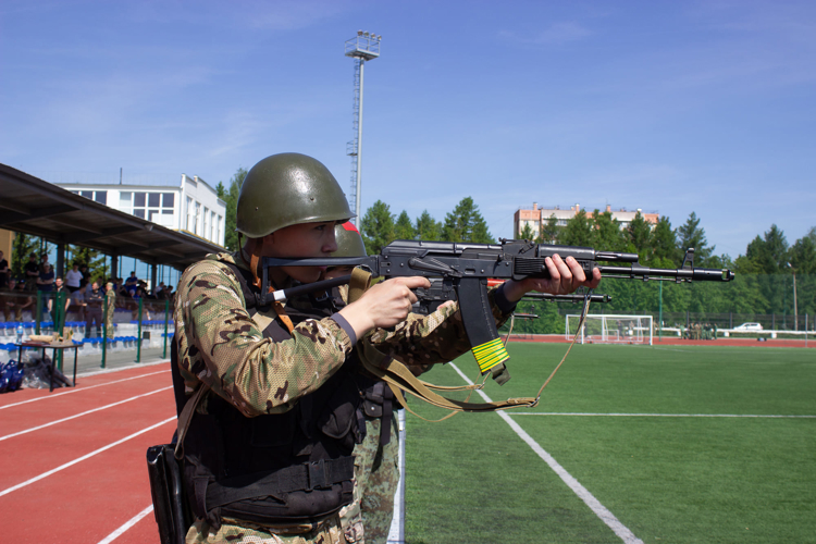 В Челябинске состоялась военизированная эстафета «Полки Победы»