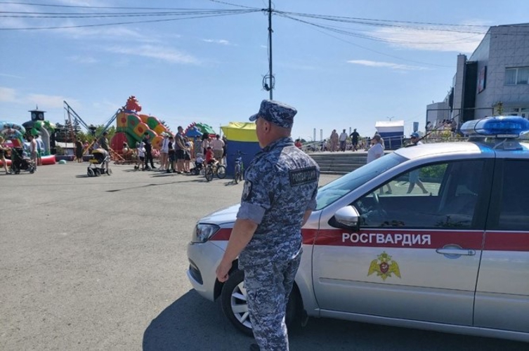 Росгвардейцы обеспечили безопасность детских праздников по всей Челябинской области