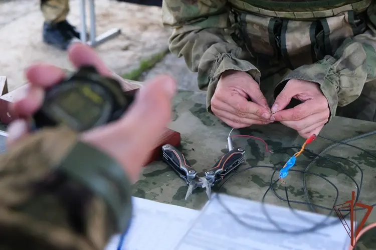 Росгвардейцы из Челябинской области вошли в тройку финалистов среди лучших групп разминирования