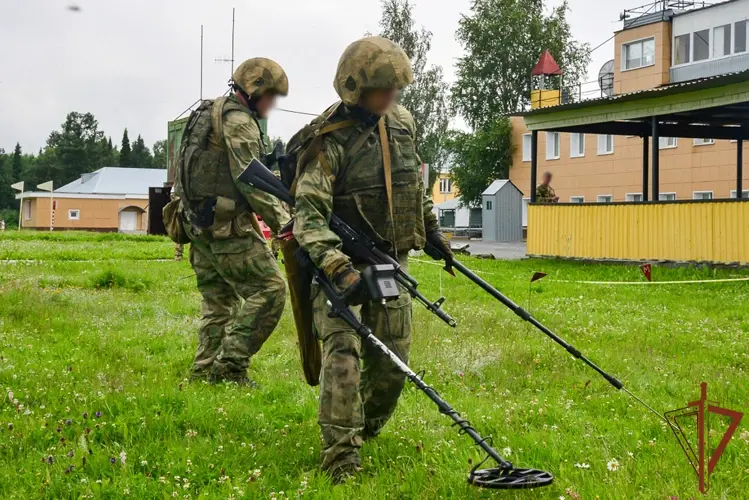 Росгвардейцы из Челябинской области вошли в тройку финалистов среди лучших групп разминирования