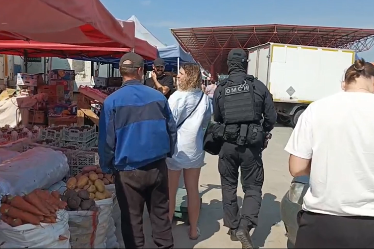 В Челябинске при силовой поддержке ОМОН прошёл рейд по миграционному контролю