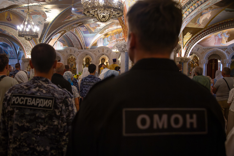 Росгвардейцы на Южном Урале приняли участие в праздновании Дня Крещения Руси