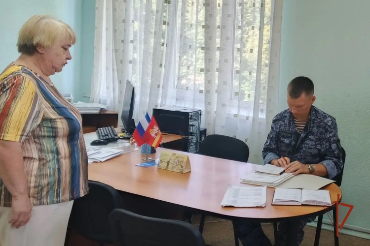 В Челябинской области росгвардейцы продолжают проверять готовность школ к новому учебному году