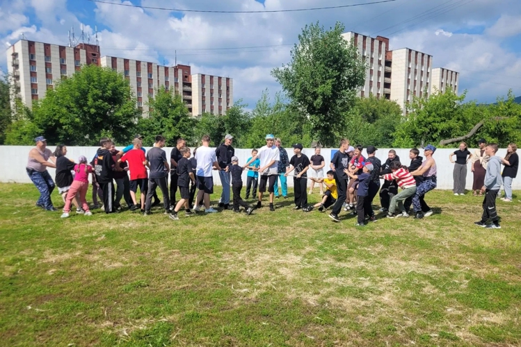 Волейбол и «Веселые старты» для ребят: на Южном Урале продолжается акция «Каникулы с Росгвардией»